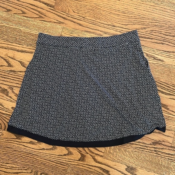Peter Millar Black and White Golf Skort Size L - Picture 3 of 4